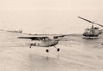 330px-major_buang_lands_his_cessna_o-1_on_uss_midway.jpg